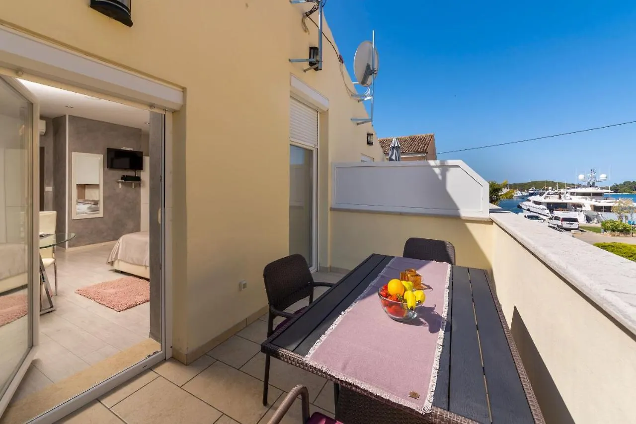 Apartments Deny Vrsar