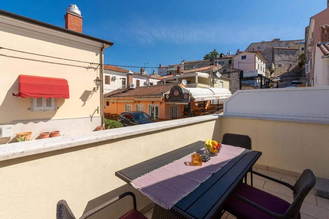 Apartments Deny Vrsar