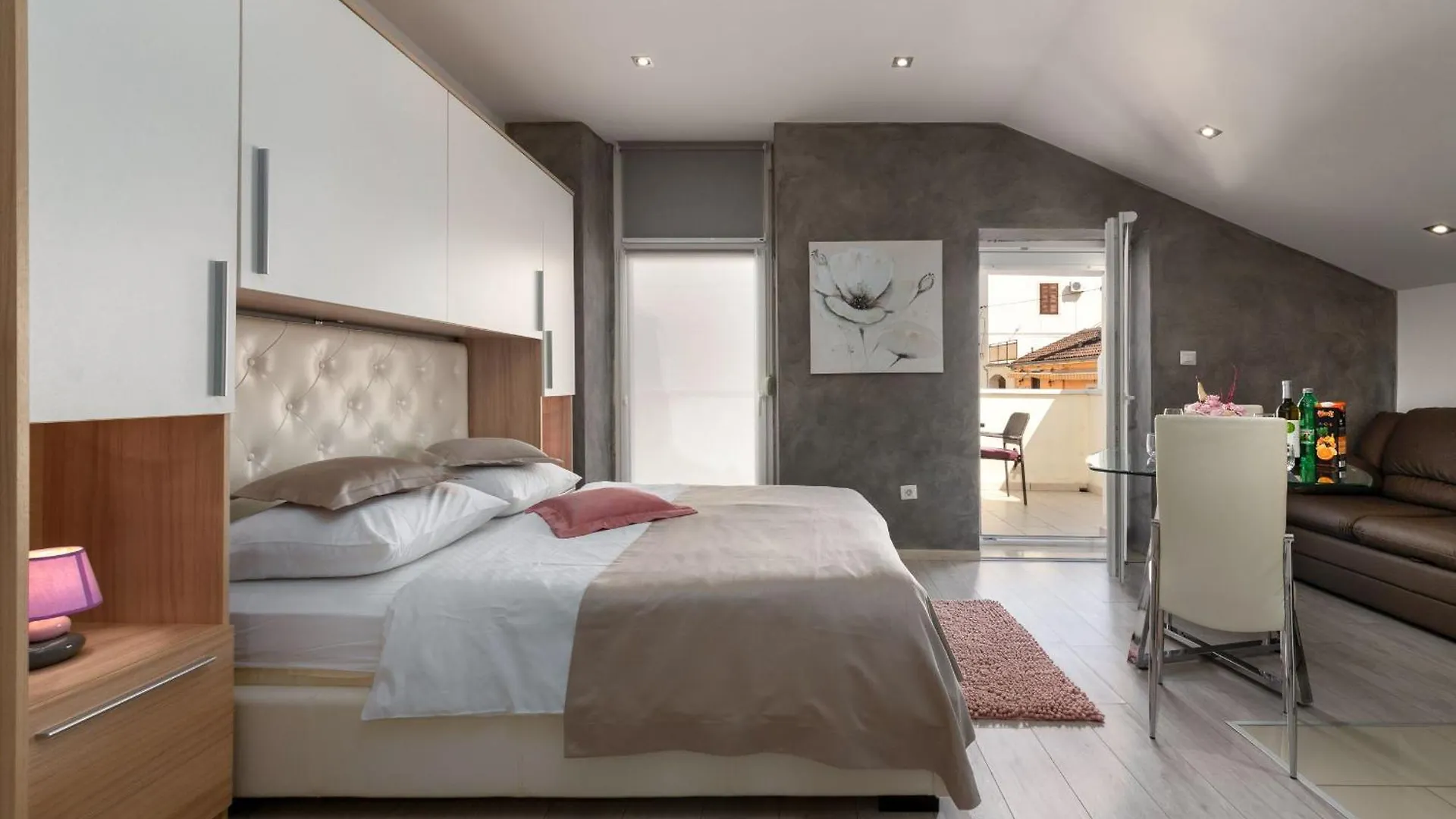 Apartments Deny Vrsar 0*,  Croatia