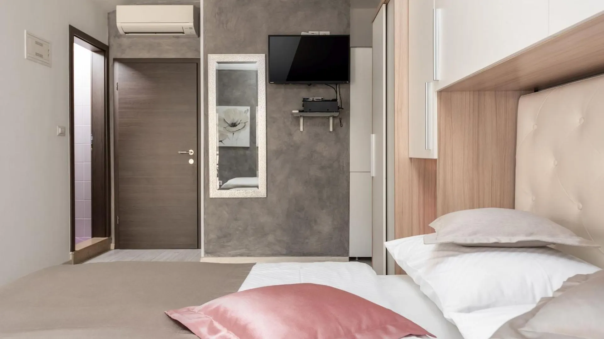 Apartments Deny Vrsar Croatia