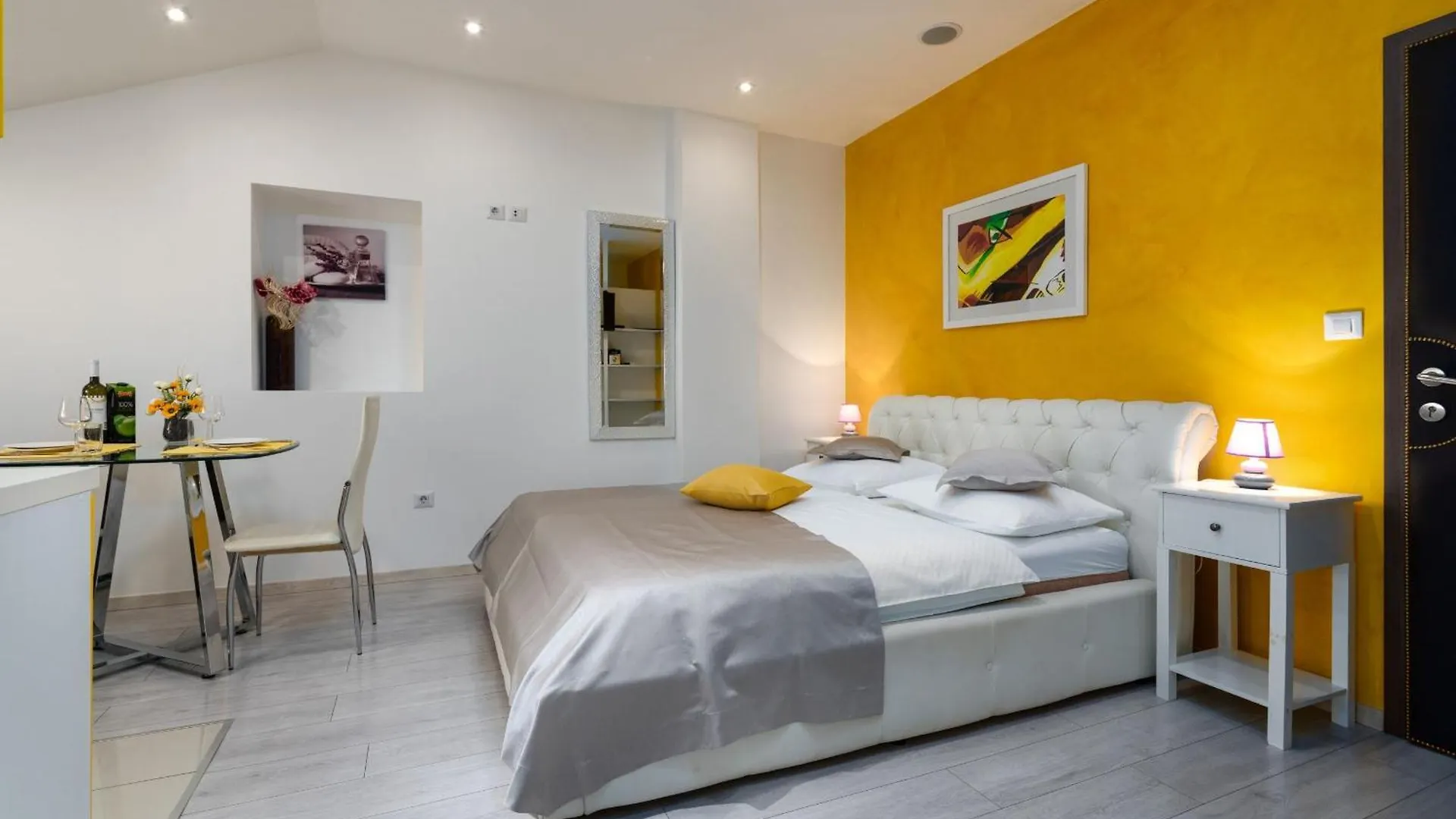 Apartments Deny Vrsar
