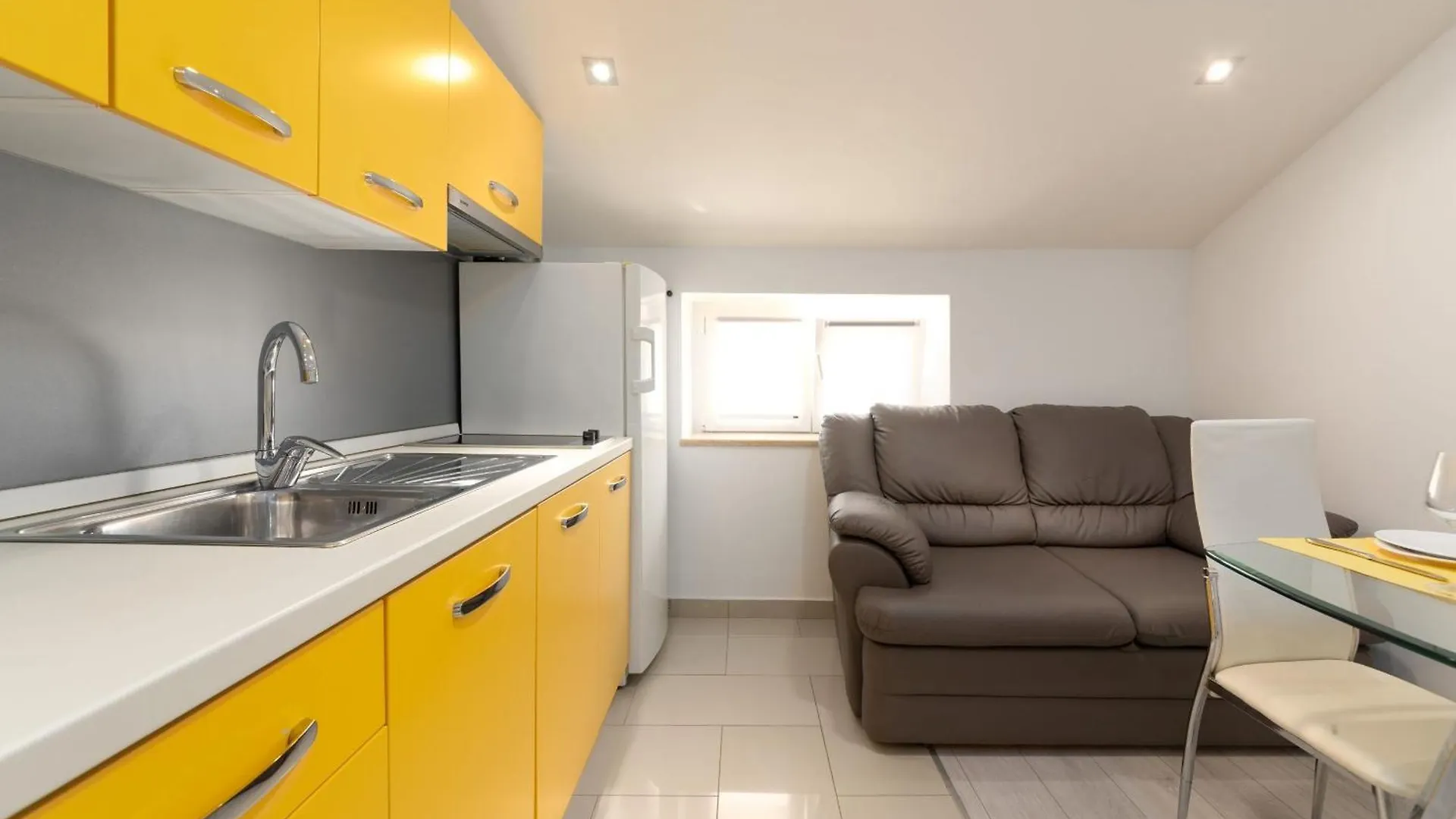 Apartments Deny Vrsar